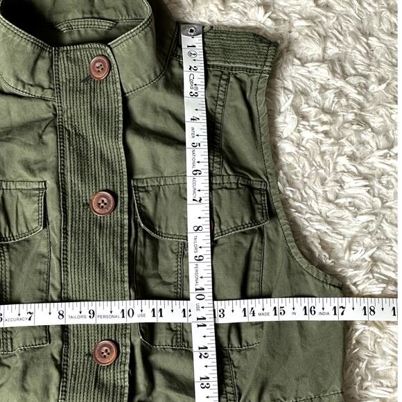 Ambercrombie & Fitch Outdoor Army Green Utility Vest Women Size Medium Hiking - Picture 3 of 8